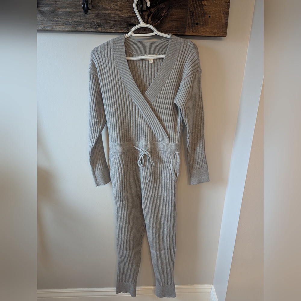 New Promesa Ribbed Jumpsuit - Picture 2 of 6